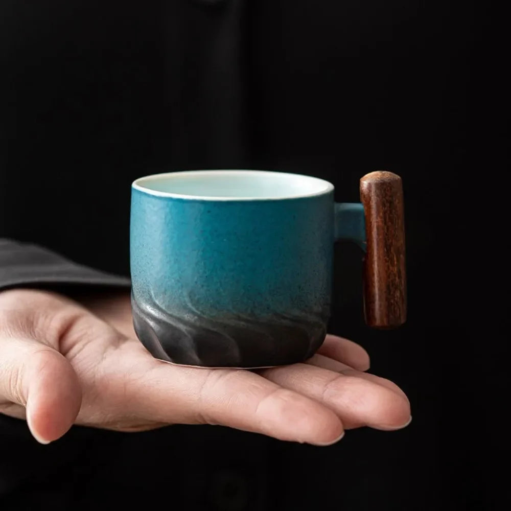 Handbeschilderde keramische koffiemok met verloopglazuur – Retro-geïnspireerde theekop voor keuken en eetkamer | Thomler