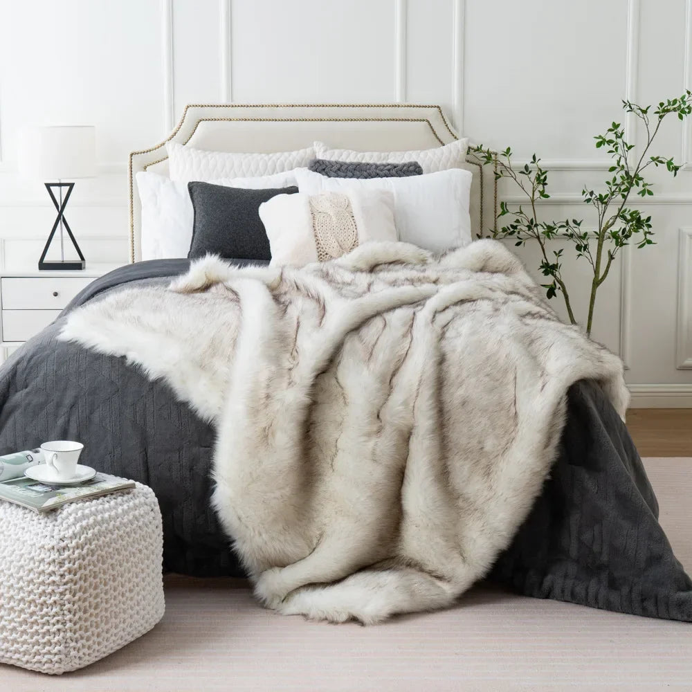 Plush Faux-Fur Accent Blanket 80×60 in Oversized Ultra-Soft Polyester Decorative Cover for Bedroom Sofa Chair Couch Neutral Tan Silver Brind | Thomler