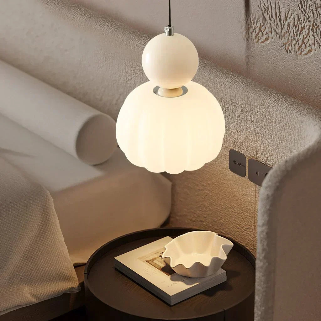 Kugelförmige Hängeleuchte, 16 cm (6,3 Zoll), beiger PMMA-Schirm für Kücheninsel, Esszimmer, Decken-Akzentleuchte, moderne Globus-Deckenlampe aus Metall | Thomler