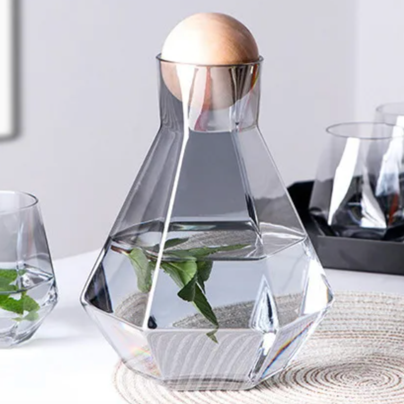 Geometrische glazen karaf en drinkglazen set voor cocktails, water en sap – 5-delige serveerset voor dranken met houten stop | Thomler
