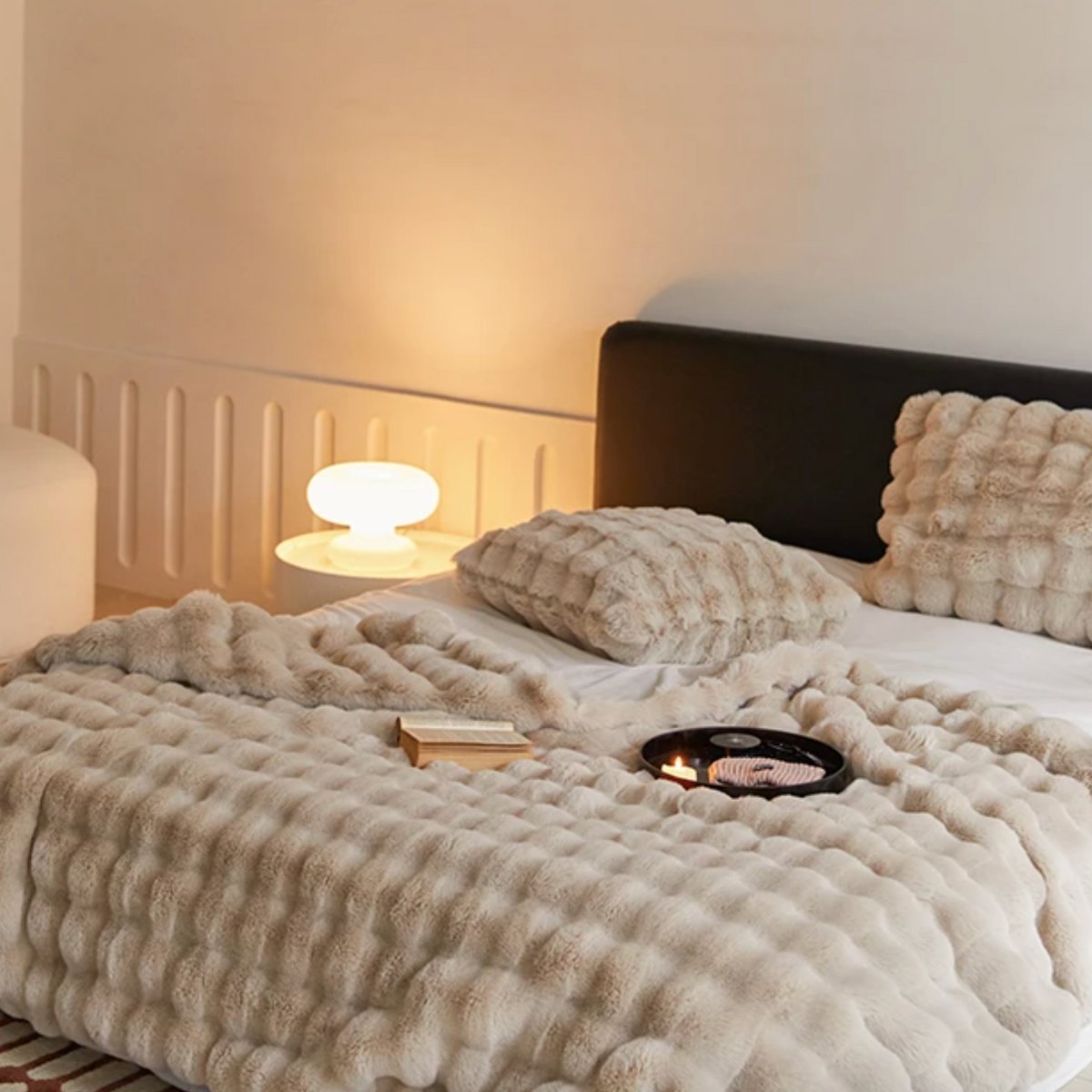 Funda de cojín decorativa de piel sintética afelpada, 18x18 o 20x20 pulgadas, suave y lavable para sofá, cama o sala de estar | Thomler