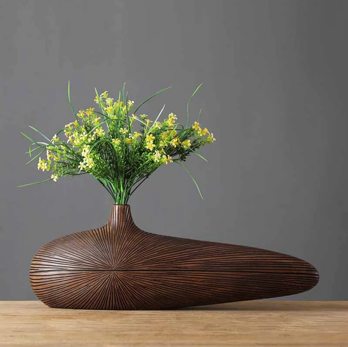 Sculptural Faux-Wood Vase for Floral Displays & Statement Décor, Medium 14 in & Large 20 in, Textured Organic Design for Living Room, Bedroo | Thomler