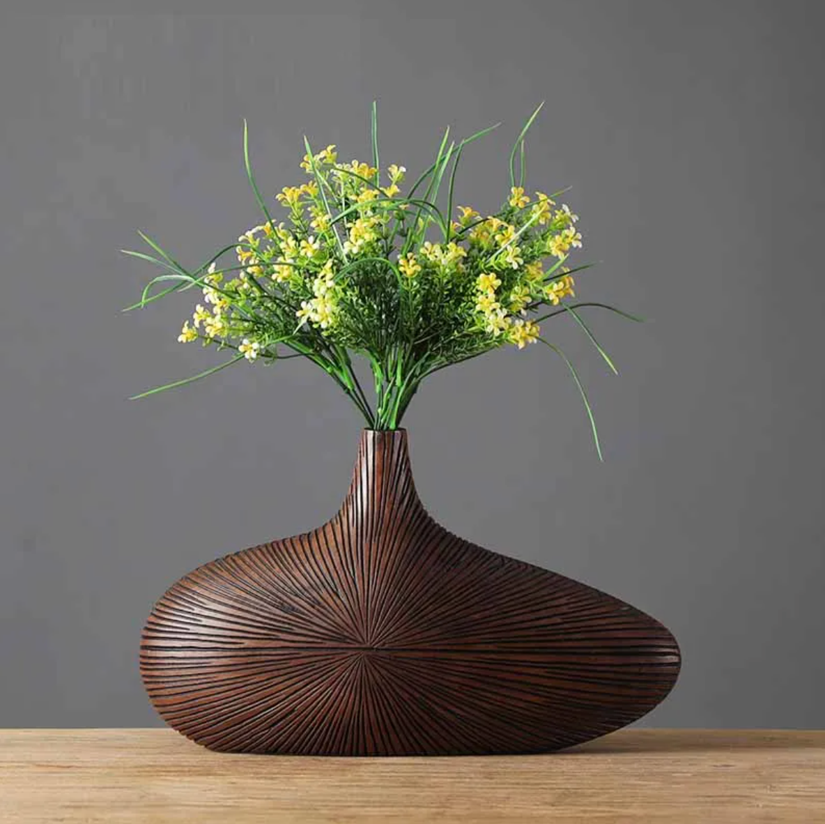 Sculptural Faux-Wood Vase for Floral Displays & Statement Décor, Medium 14 in & Large 20 in, Textured Organic Design for Living Room, Bedroo | Thomler