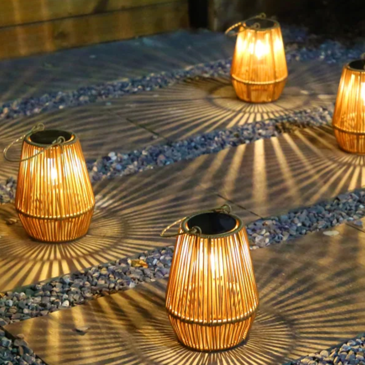 Gevlochten lantaarn met zonne-energie ledverlichting voor buiten, hangende decoratie 20 cm voor terras, tuin, veranda, balkon en tafel, snoerloos, zonder batterijen | Thomler