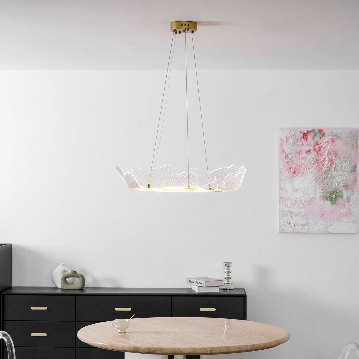 Lámpara colgante redonda con difusor de hojas acrílicas, 27 pulgadas, dorada, altura ajustable, LED para cocina, comedor, oficina, dormitorio, montaje empotrado moderno | Thomler