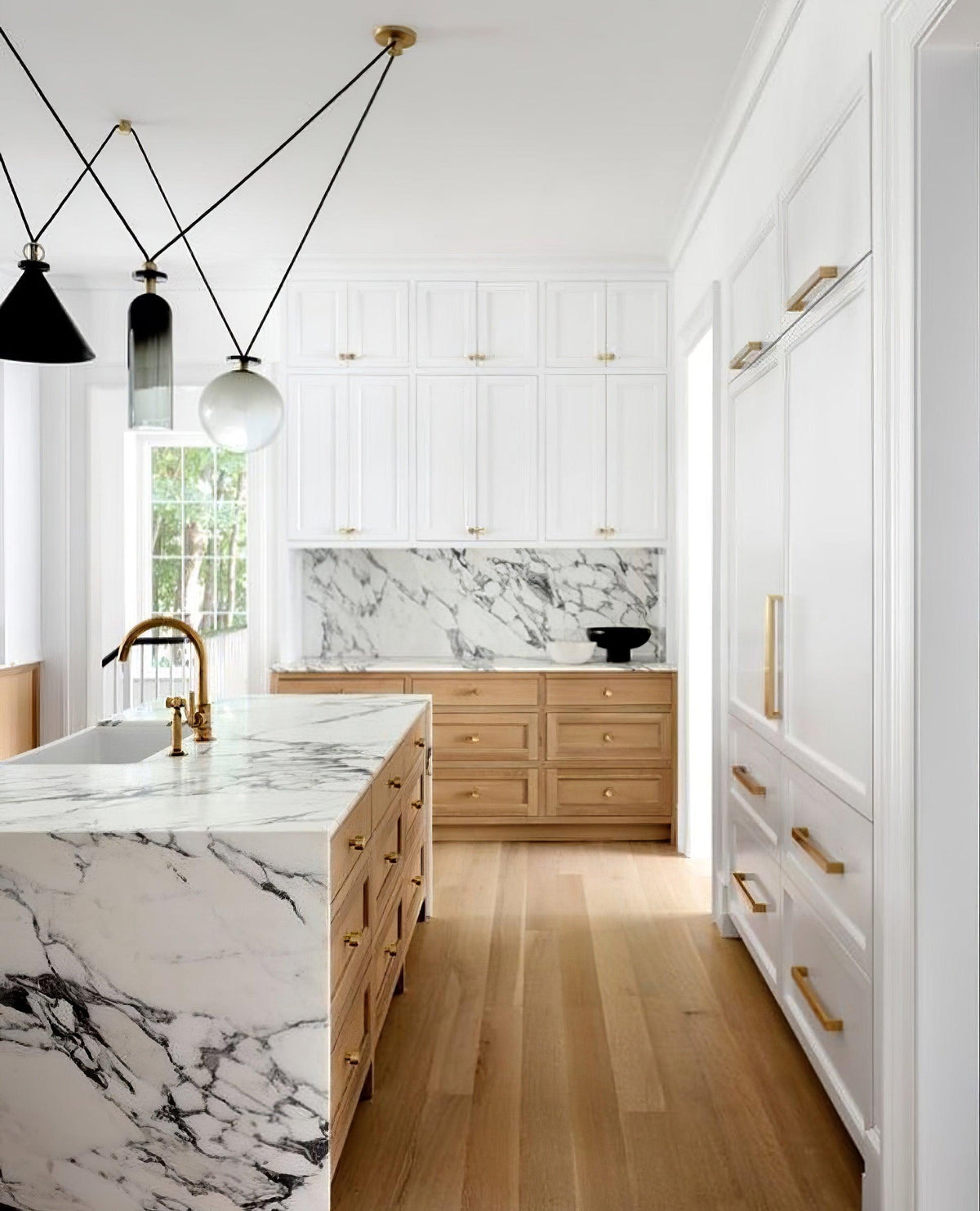 Lámpara de techo escultural modular con secciones ajustables y opciones de acabado personalizadas para comedor, cocina y sala de estar | Thomler