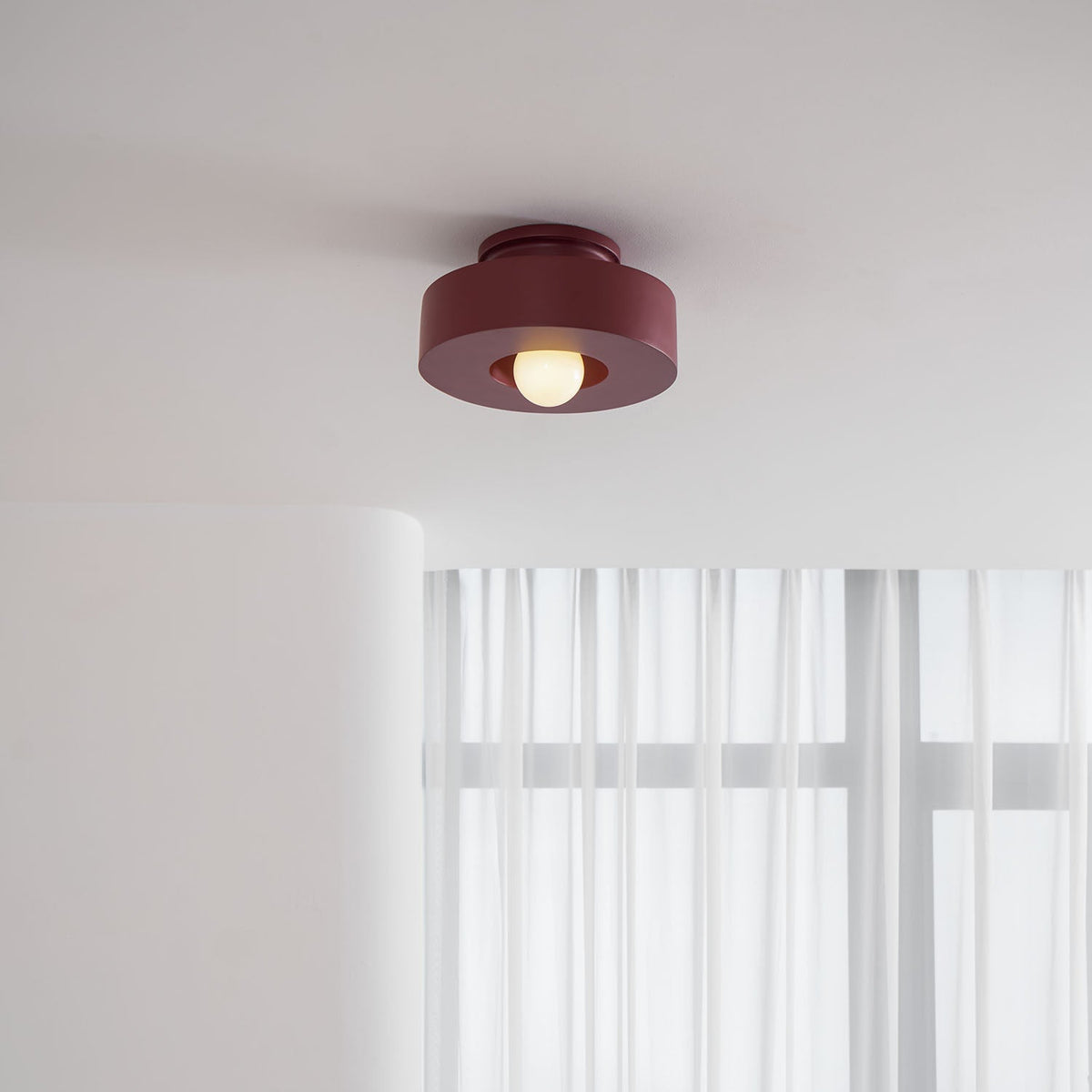 Lámpara de techo escultural de 12 pulgadas, diseño geométrico de polímero, casquillo E26 E27 para dormitorio, sala de estar y cocina en rojo, verde y negro | Thomler