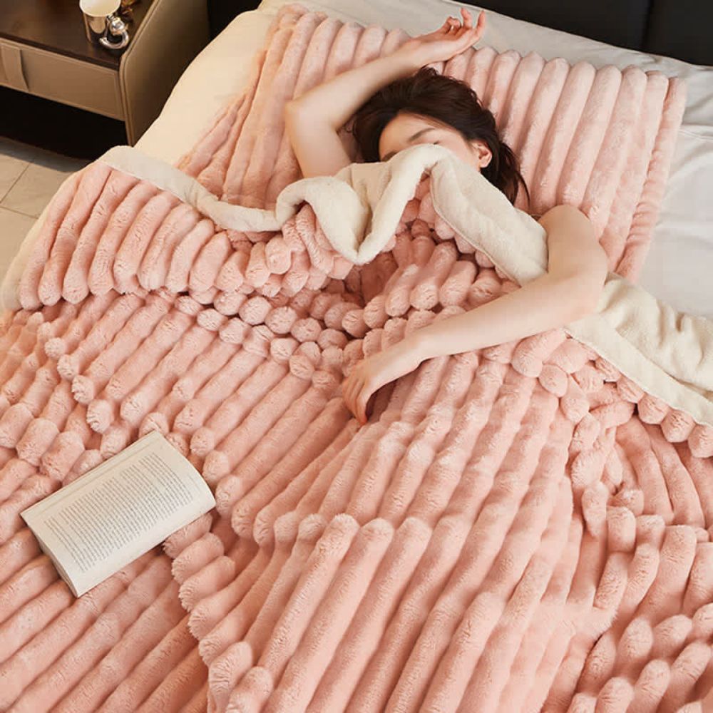 Reversible Microfiber Throw Blanket – Soft Dual-Texture Plush for Couch, Bed & Layering