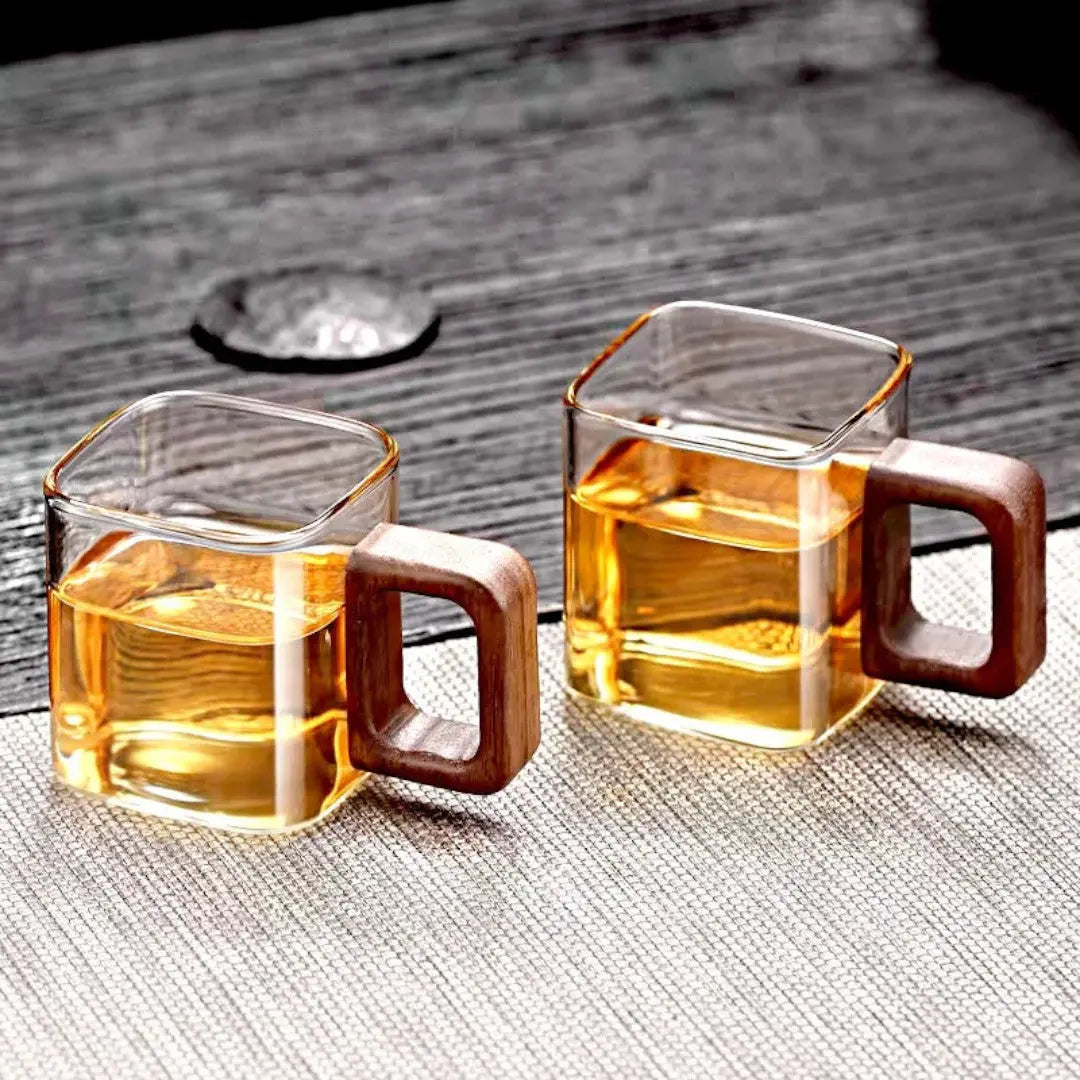 Transparente hitzebeständige Kaffeetasse mit Holzgriff für einfache Espressi & Tee 85 ml | Thomler