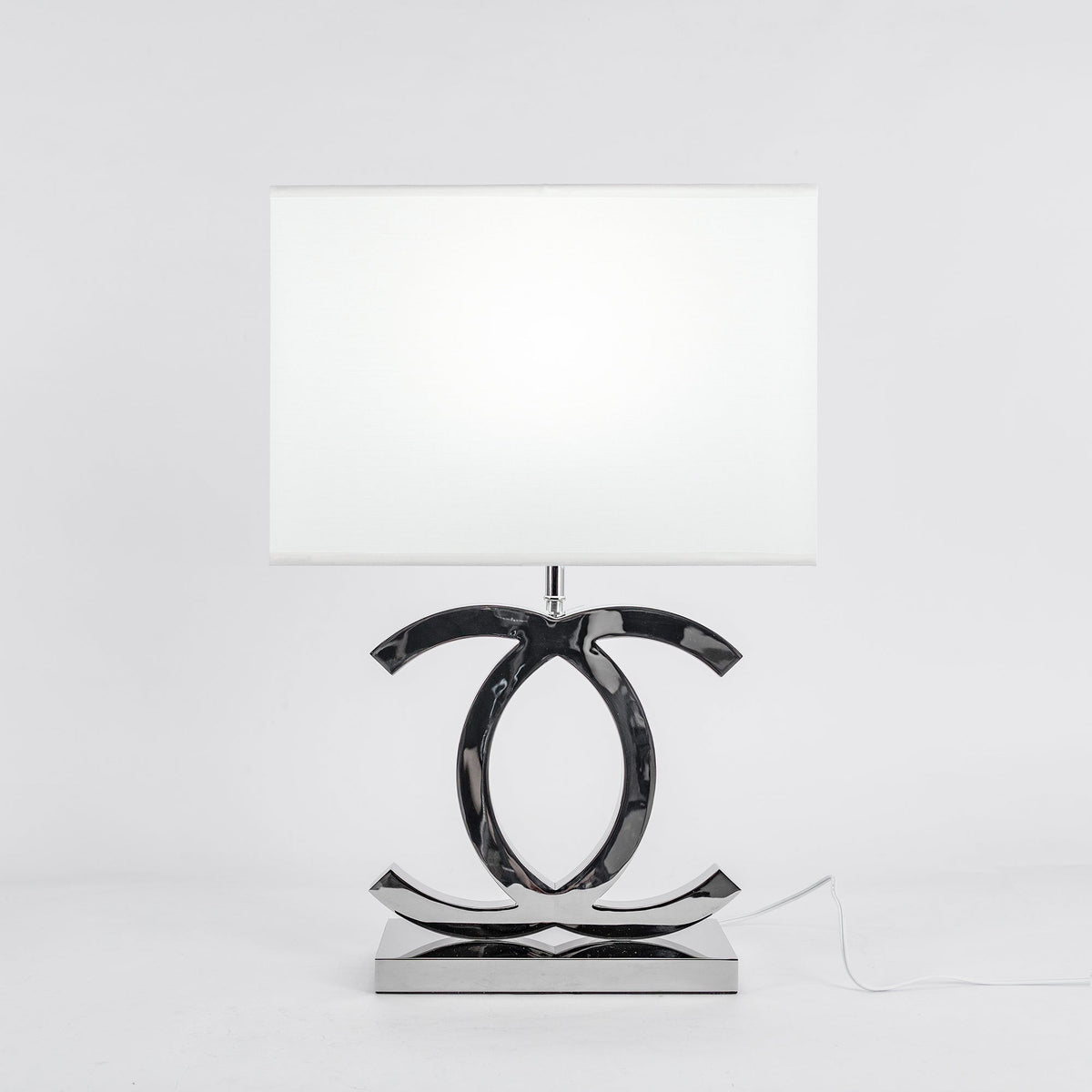 Metal Desk Lamp with Cloth Drum Shade – Contemporary Accent Light for Bedside, Office & Den – Push-Button Control – 24 in Tall | Thomler