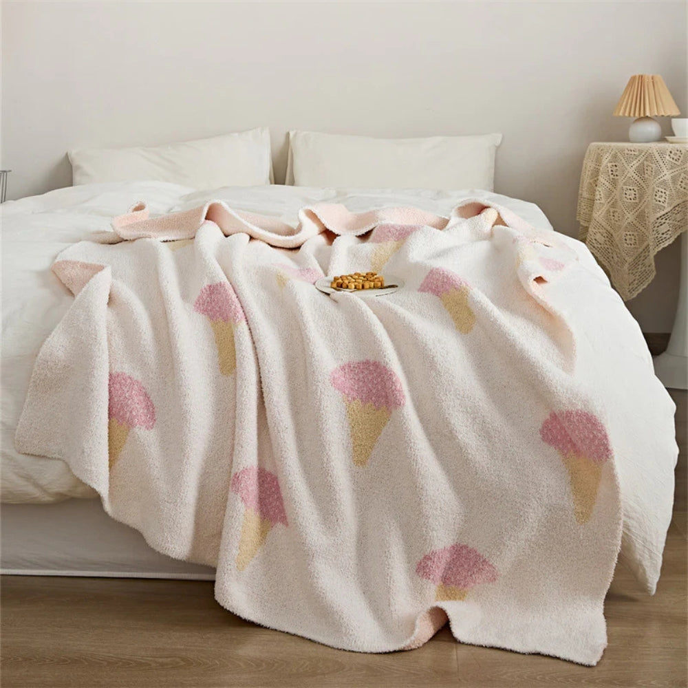 Plush Knitted Dessert-Print Throw Blanket – Cozy Microfiber Velvet for Couch, Bed & Travel – 47×59 in