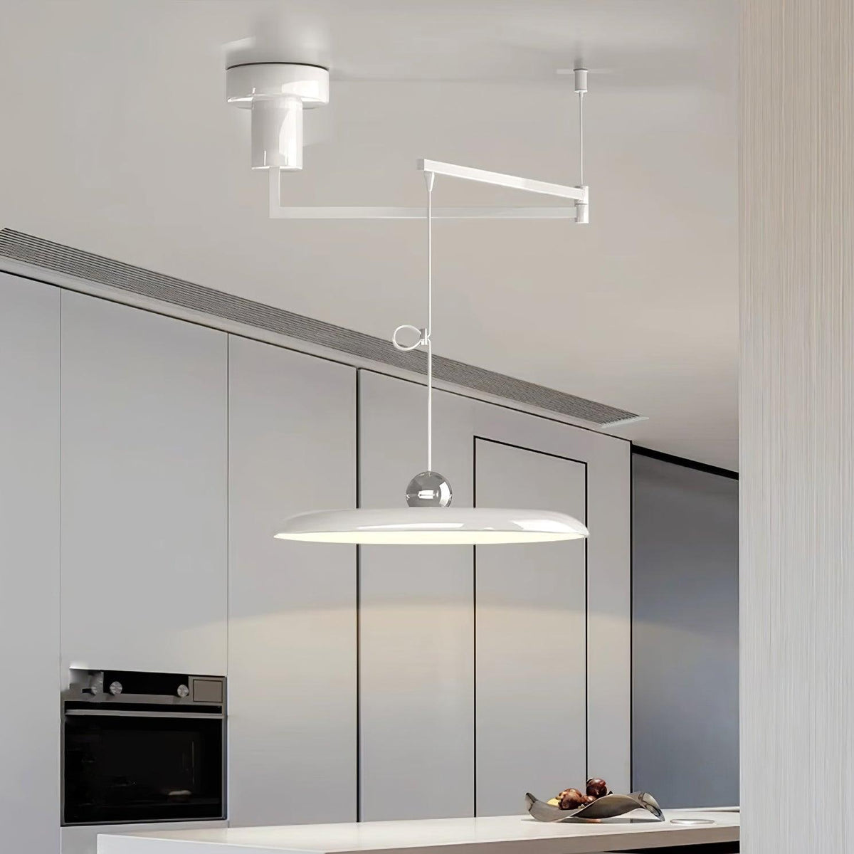 Schwenkarm-Kronleuchter mit integrierten LEDs für Kücheninsel, Esstisch & Home Office – Metallschirm, höhenverstellbar | Thomler