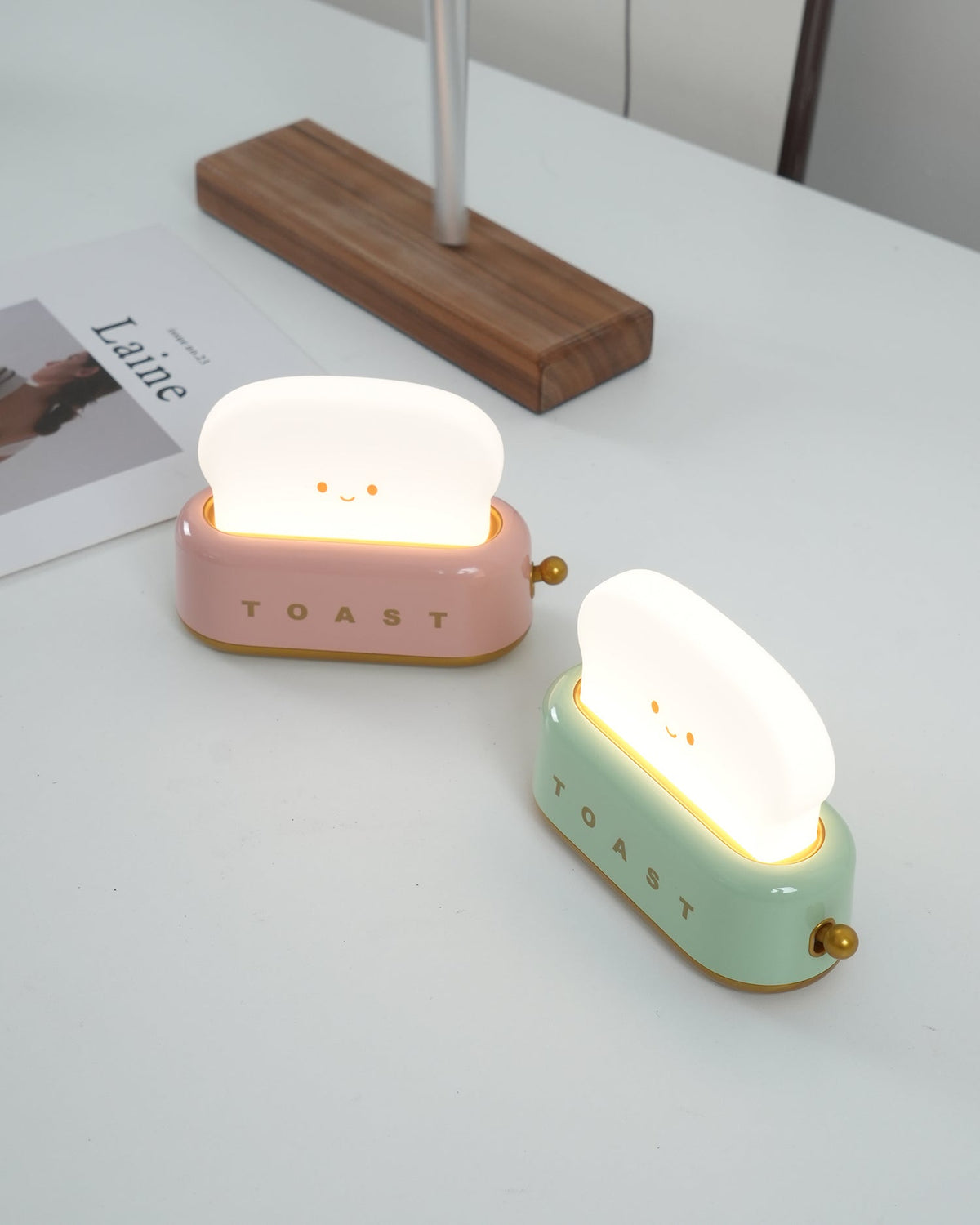USB-Powered Toaster-Shaped LED Accent Light with Dimmer – 5.3 in Retro Desktop Lamp for Bedroom Nightstand Desk Office Dorm – Warm White Glo | Thomler