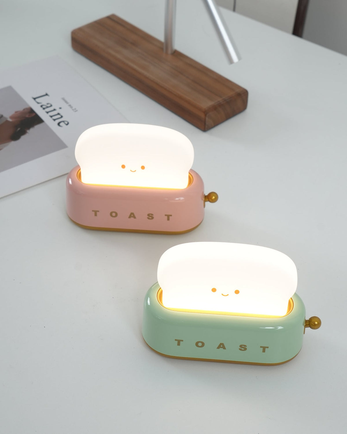 USB-Powered Toaster-Shaped LED Accent Light with Dimmer – 5.3 in Retro Desktop Lamp for Bedroom Nightstand Desk Office Dorm – Warm White Glo | Thomler