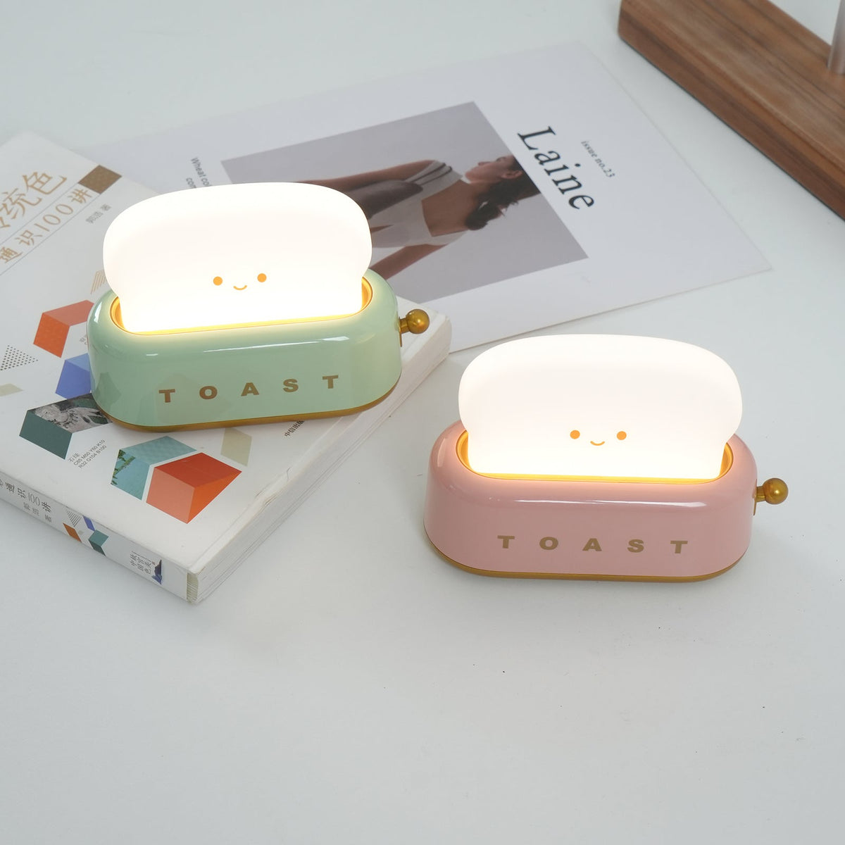 USB-Powered Toaster-Shaped LED Accent Light with Dimmer – 5.3 in Retro Desktop Lamp for Bedroom Nightstand Desk Office Dorm – Warm White Glo | Thomler