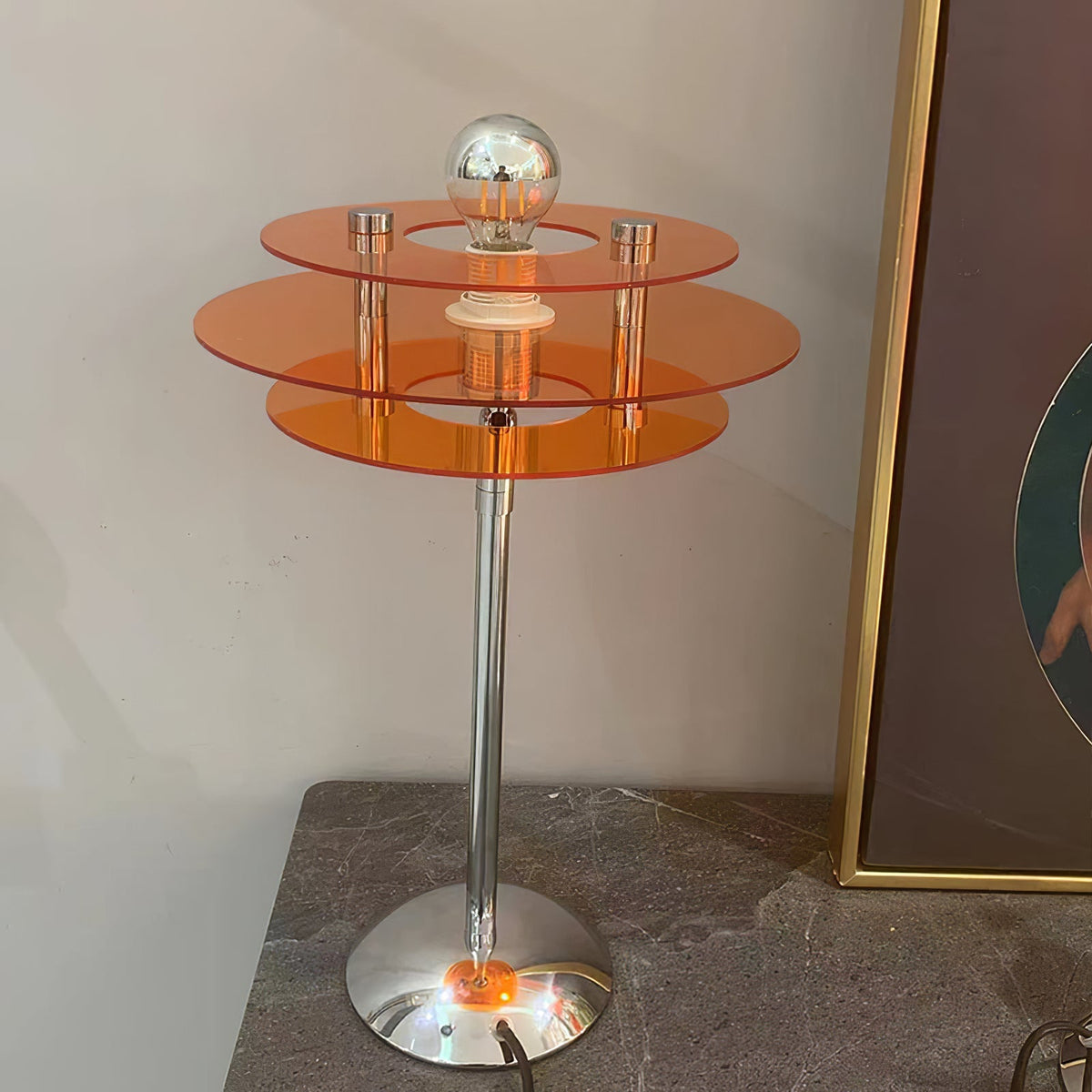 Skulpturale Acryl-Akzentleuchte mit LED-Kompatibilität – 9 Zoll geometrische Nachttischlampe für Schlafzimmer, Büro, Lesen – Modernes Stapeldesign U | Thomler