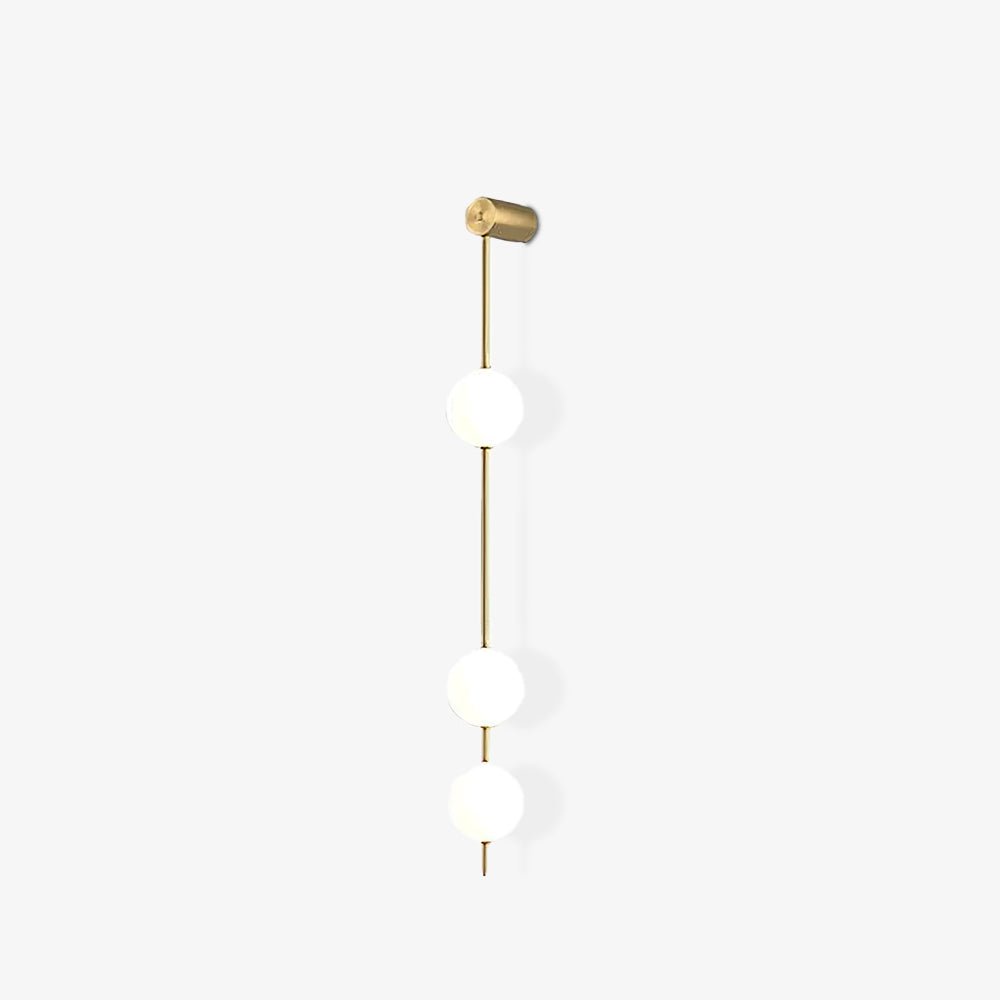 Aplique de pared LED vertical con múltiples globos, acabado en latón, altura ajustable, iluminación para pasillos, escaleras y entradas, lámpara moderna de metal y vidrio, 3-6 luces | Thomler