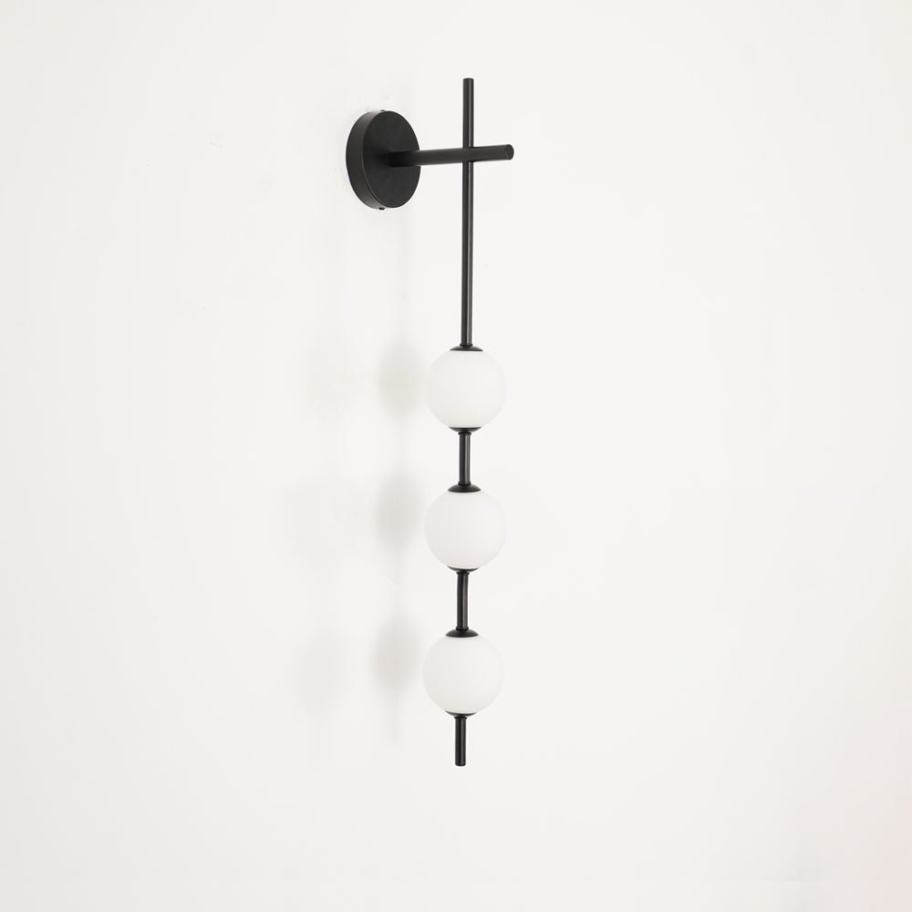 Lámpara de pared tipo globo LED, aplique de montaje fijo, 26 pulgadas, acabado en latón, iluminación con pantalla esférica para dormitorio, baño, pasillo, rincón de lectura, luz de acento para interiores