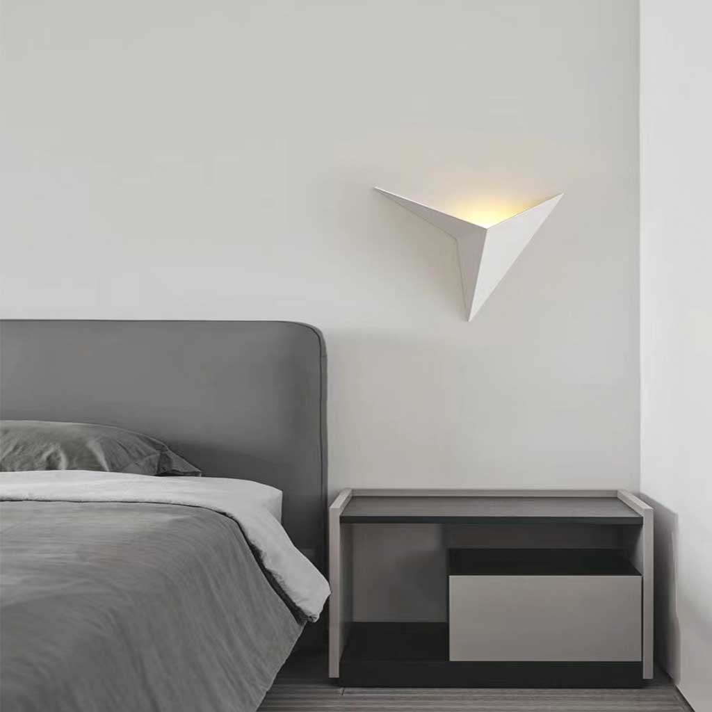 Geometric Triangle Sconce 3W LED Metal Fixture Black White Gold Finish for Hallway Bedroom Accent Lighting Living Room Dining Room Decor | Thomler