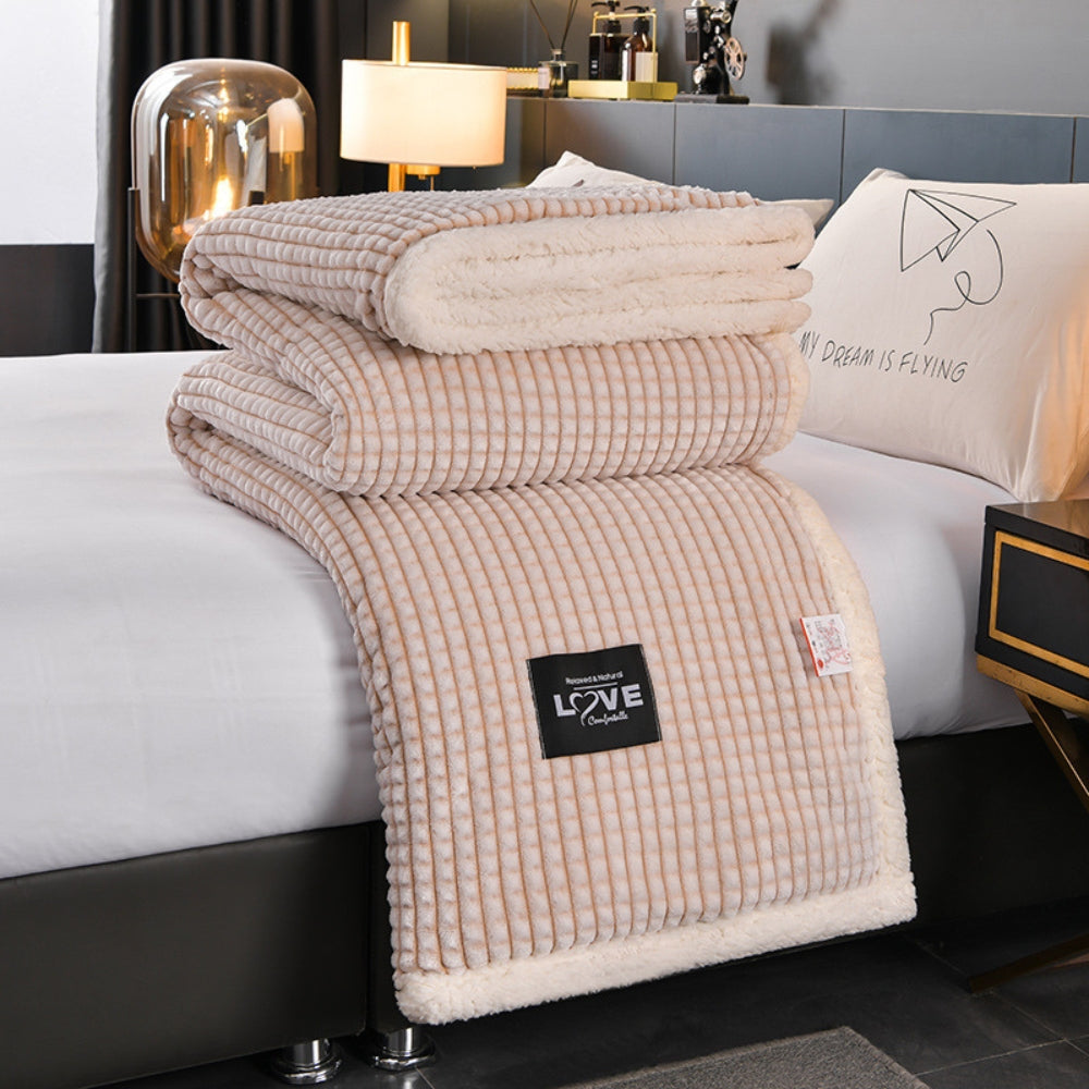 Reversible Textured Throw Blanket with Plush Fleece Backing – Year-Round Cozy Layer for Sofa & Bed