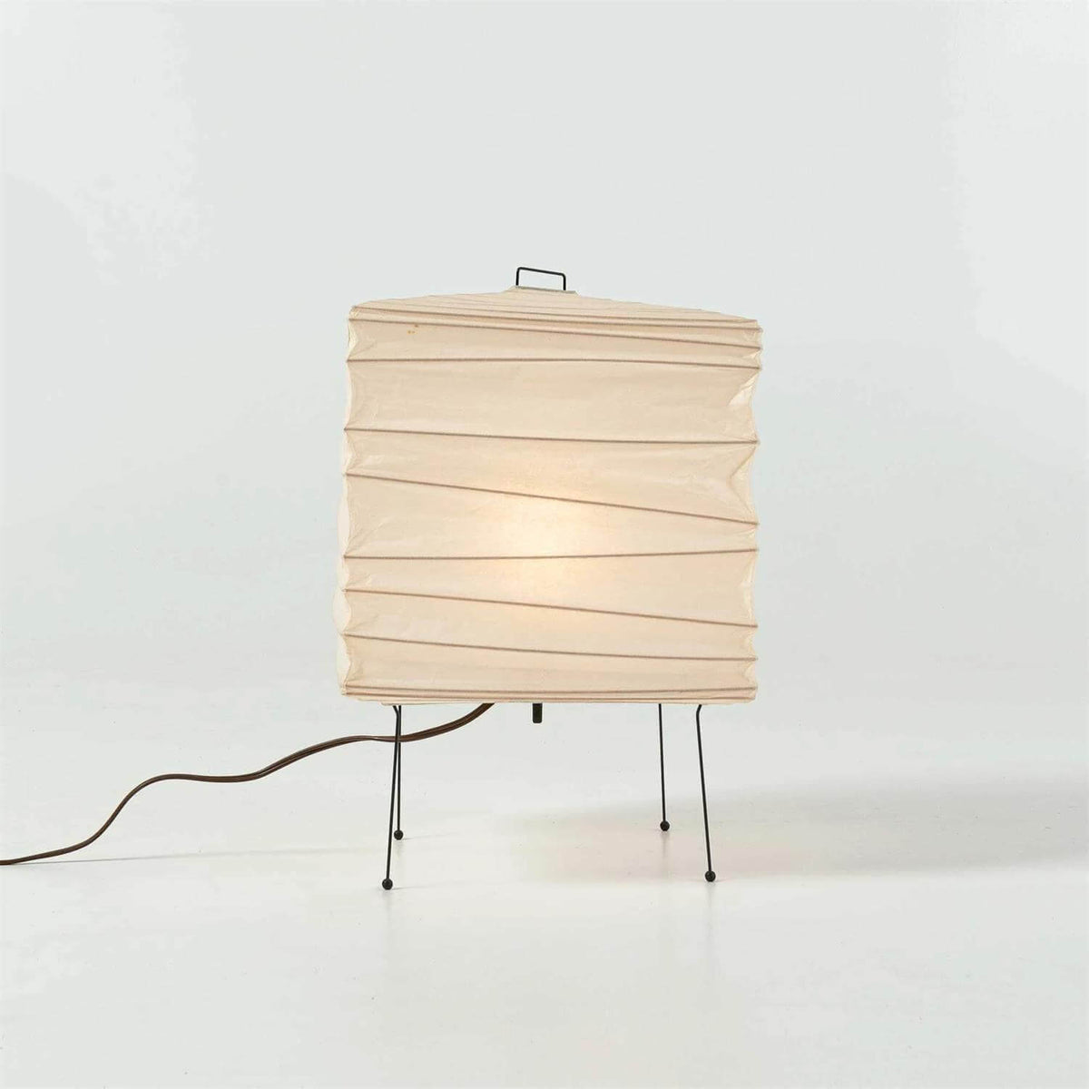 Geometrische Papierwürfel-Lampe mit Drahtgestell für Schlafzimmer, Schreibtisch, Nachttisch, Wohnzimmer, Büro, handgefertigte Ambientebeleuchtung, minimalistischer Akzent 9×15 | Thomler