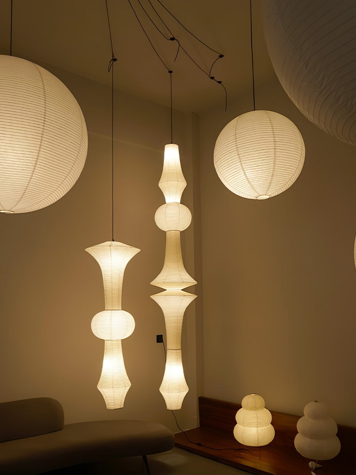 Lámpara de techo artesanal de papel con pantalla cilíndrica blanca, luminaria colgante con casquillo E26/E27 para dormitorio, sala de estar y comedor, luz ambiental moderna | Thomler