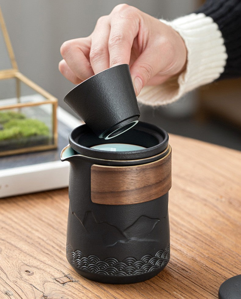 Tragbares Keramik-Teekannenset mit 4 Tassen und Reiseetui für Gongfu-Teezubereitung, Büro, Camping, Outdoor-Teezeremonie, Schwarz, 355 ml Kanne | Thomler