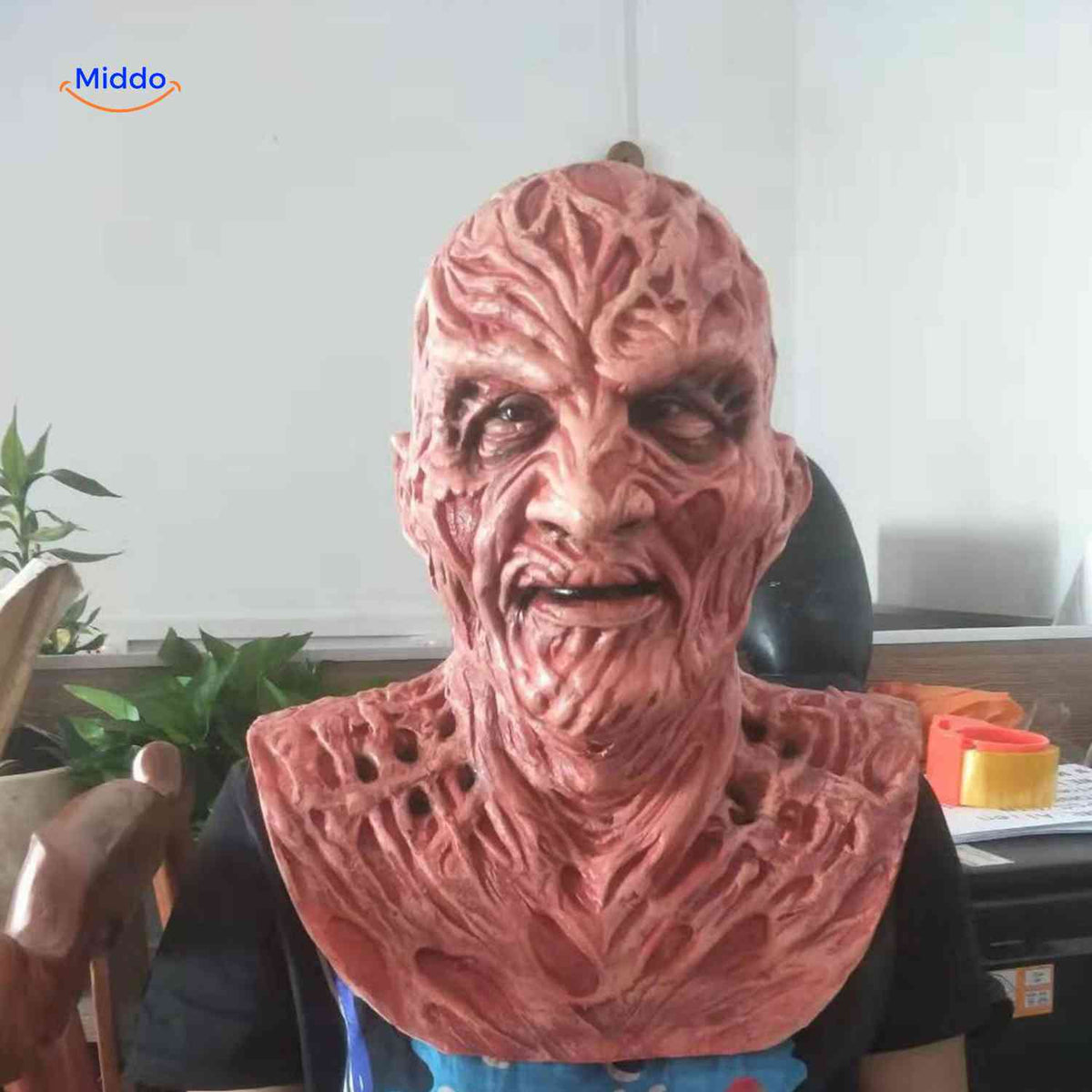 Frightening Latex Horror Character Mask – Lifelike Detail, Breathable Silicone for Costume Parties & Cosplay Events