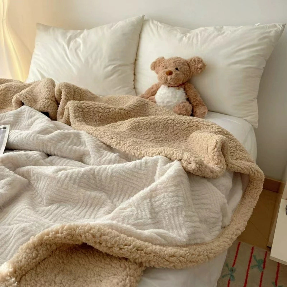 Reversible Double-Sided Plush Throw Blanket with Textured Weave – Soft Microfiber for Couch & Bed