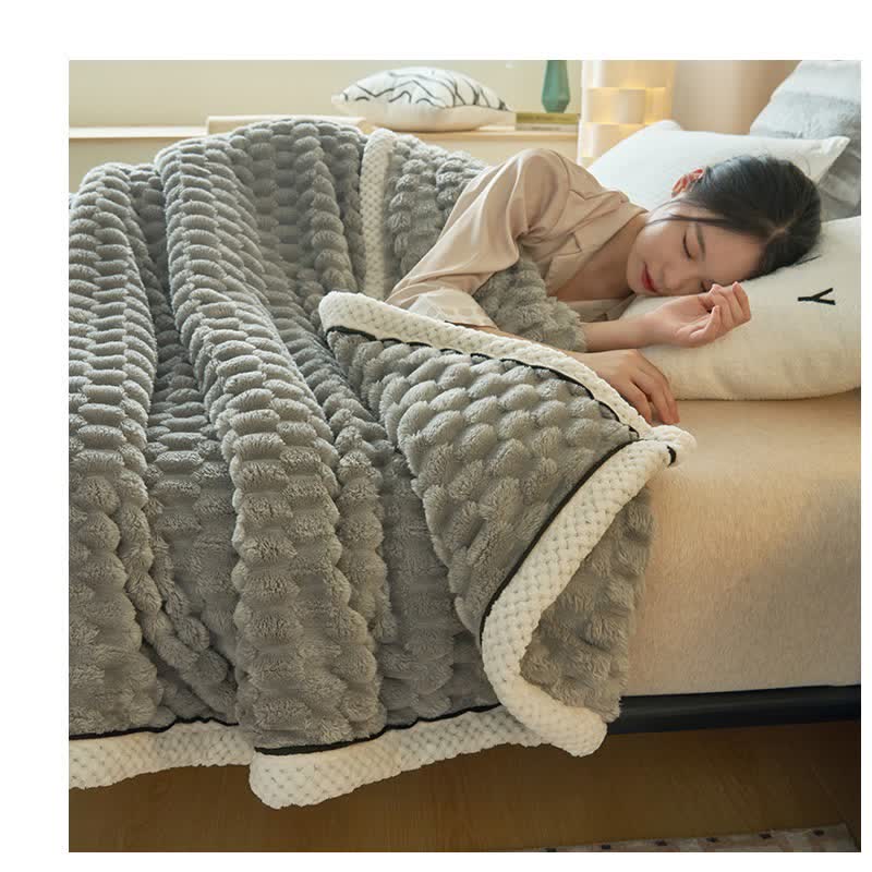 Reversible Plush Throw Blanket - Ultra Soft Coral Fleece - Queen & Full Size - Lightweight Polyester - Cozy Cover for Couch Sofa Bed