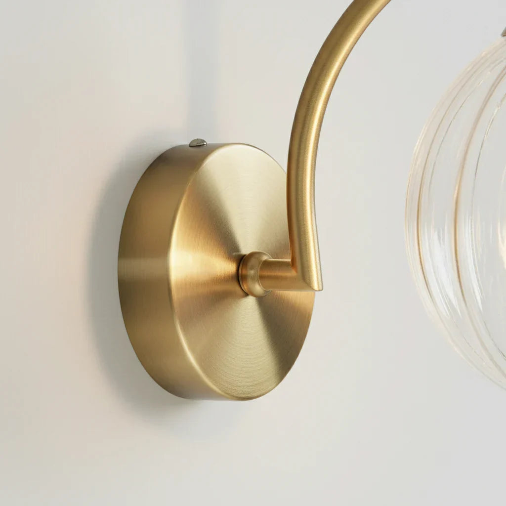 Kugel-Wandleuchte 9-Zoll Goldarm geriffeltes Rauchglas Sphäre Leuchte Schlafzimmer Nachttisch Leselampe Flur Eingang Art Déco Retro Modern | Thomler