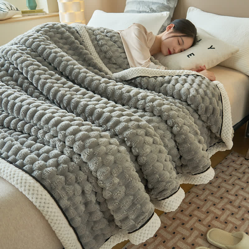 Wendbare Plüsch-Wohndecke – Ultraweiches Korallenfleece – Größe Queen & Full – Leichtes Polyester – Kuschelige Tagesdecke für Couch, Sofa und Bett