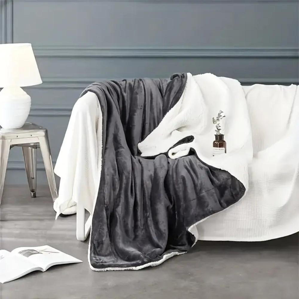 Plush Dual-Sided Microfiber Throw Blanket – Velour & Sherpa for Couch, Bed or Chair