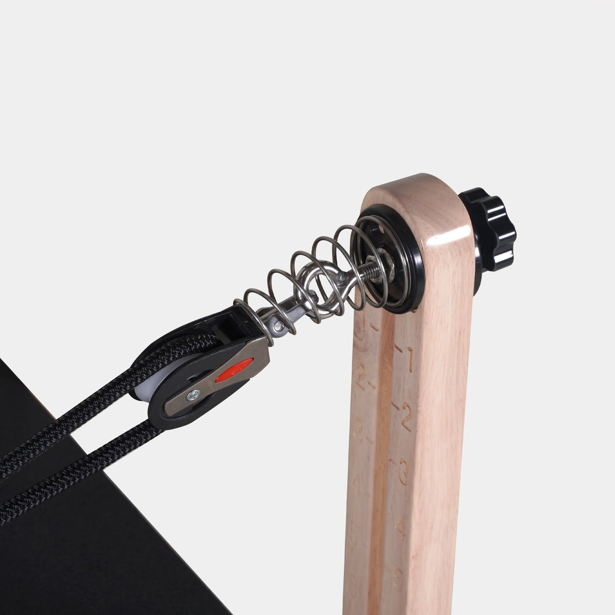 Classic Pilates Reformer — detail 16