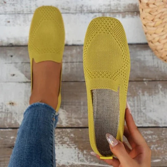 Damen-Sneakers zum Schnüren mit abgerundeter Schuhspitze und strukturierter Laufsohle