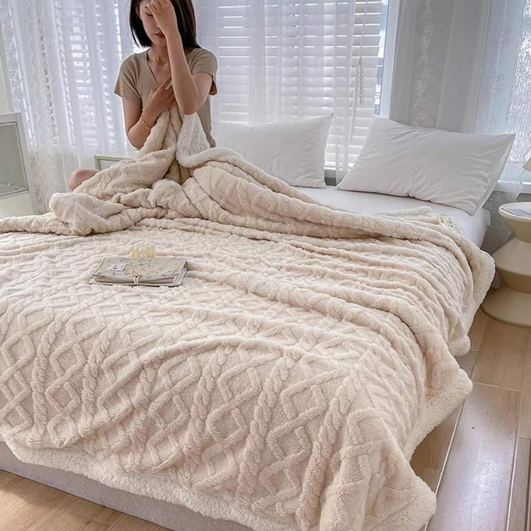 Plush Sherpa Weighted Throw with Glass Bead Fill – Cozy Quilted Lap Blanket for Beds, Couches, Reading, Lounging & Sleep – Machine Washable | Thomler