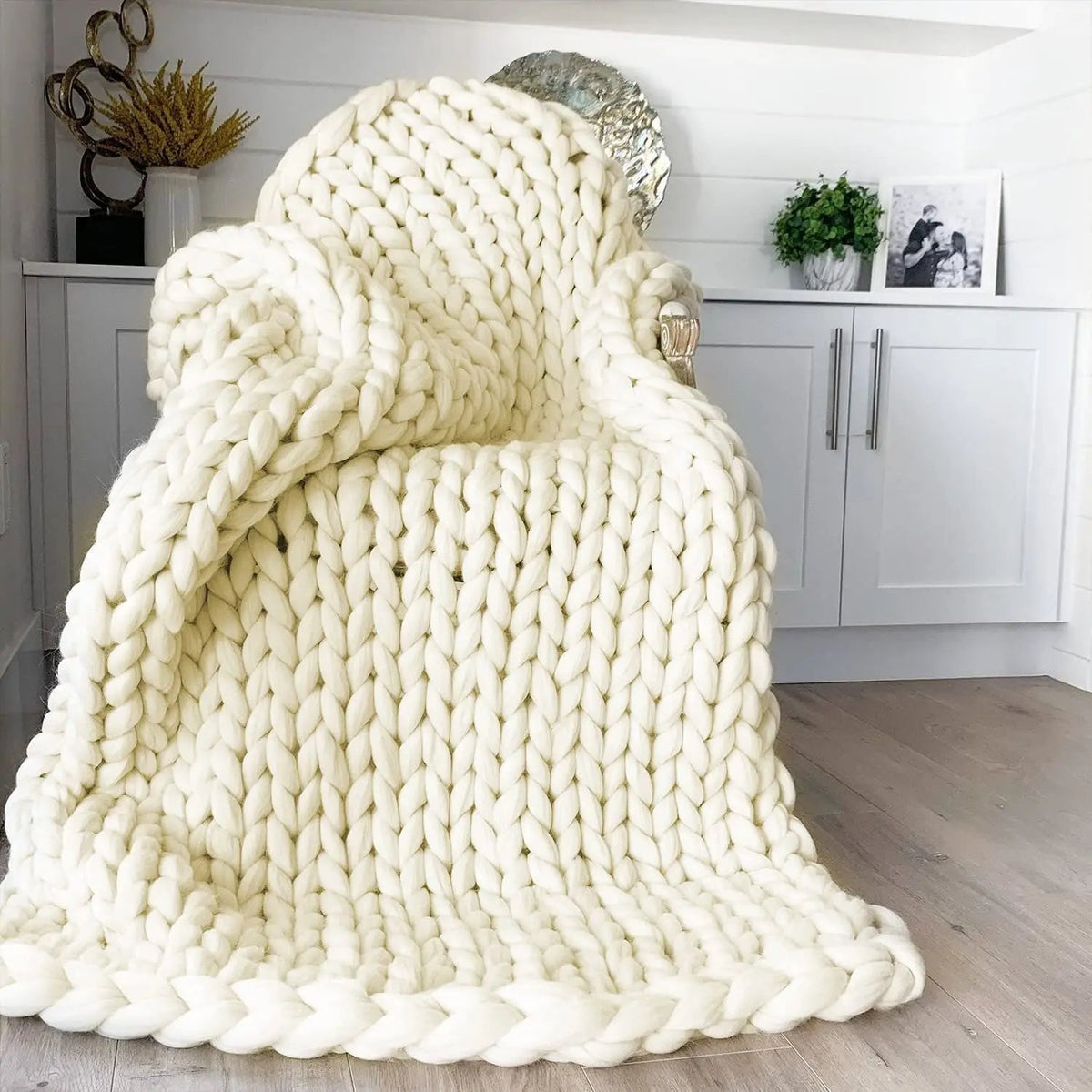 Manta de punto grueso: tejido trenzado de acrílico suave para sofá, cama y decoración del hogar: textura lavable a máquina