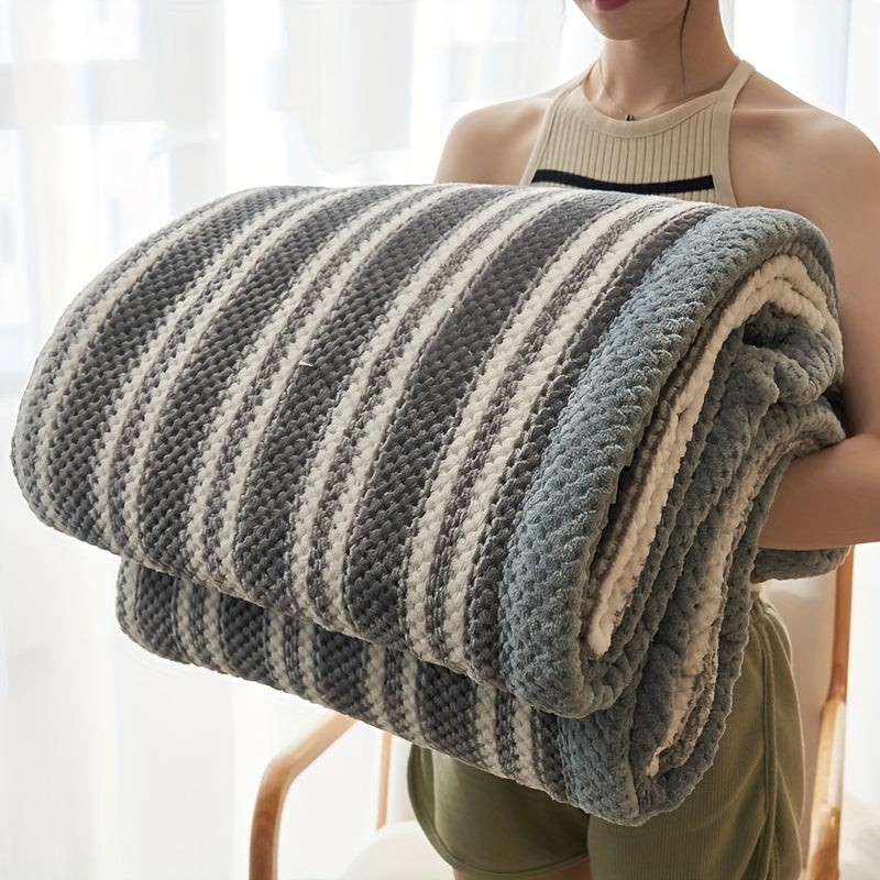 Ultra-Soft Plaid Fleece Throw Blanket for Couch & Bed – Lightweight & Machine Washable