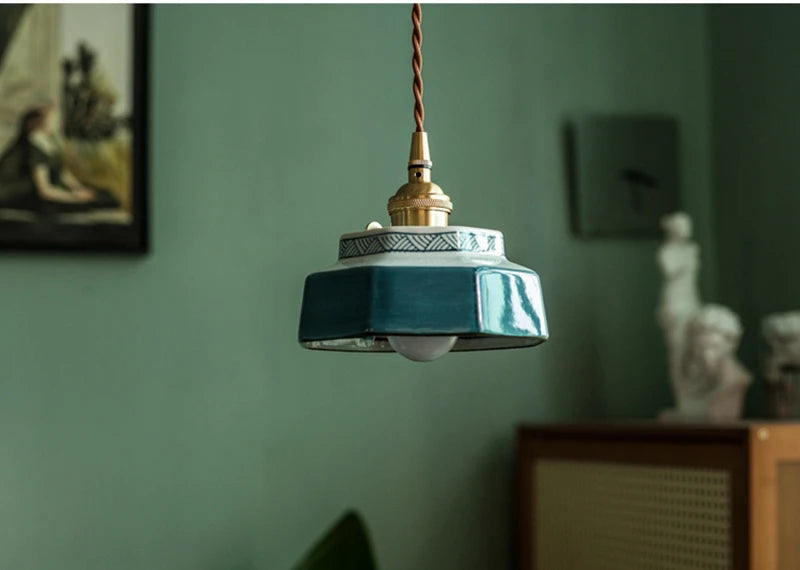 Keramische hanglamp met handgeschilderd design & koperen fitting voor kookeiland, eetkamer, slaapkamer & café | Scandinavische stijl armatuur | Thomler