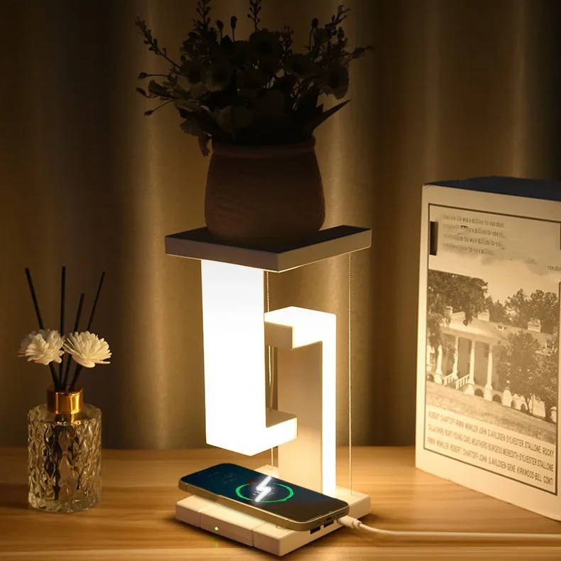 Schwebende Lampe mit kabellosem Ladegerät