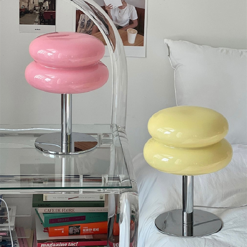 Lámpara de acento LED de vidrio escultural con regulador giratorio para mesa de noche, escritorio, aparador – Estructura de hierro y vidrio para dormitorio y sala de estar | Thomler