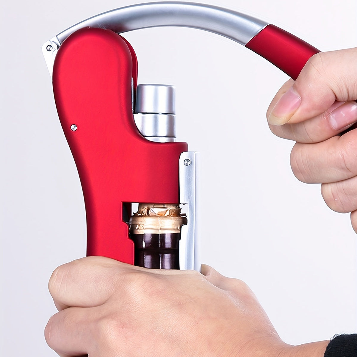 Lever-Action Wine Opener with Comfortable Grip for Effortless Cork Removal at Home, Bars & Restaurants | Thomler