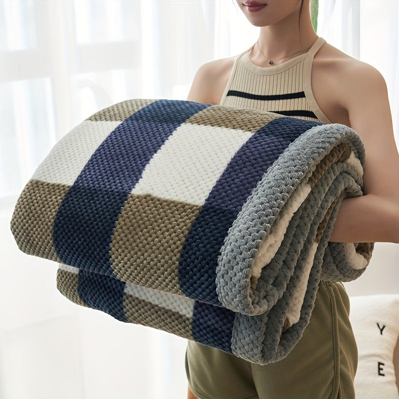 Ultra-Soft Plaid Fleece Throw Blanket for Couch & Bed – Lightweight & Machine Washable