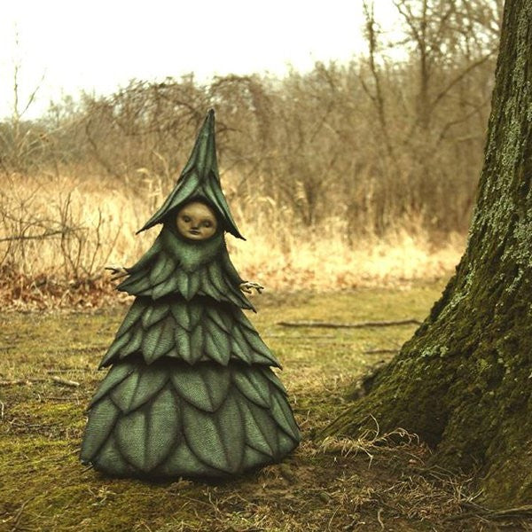Creepy Witch Sculpture, Halloween Decoration