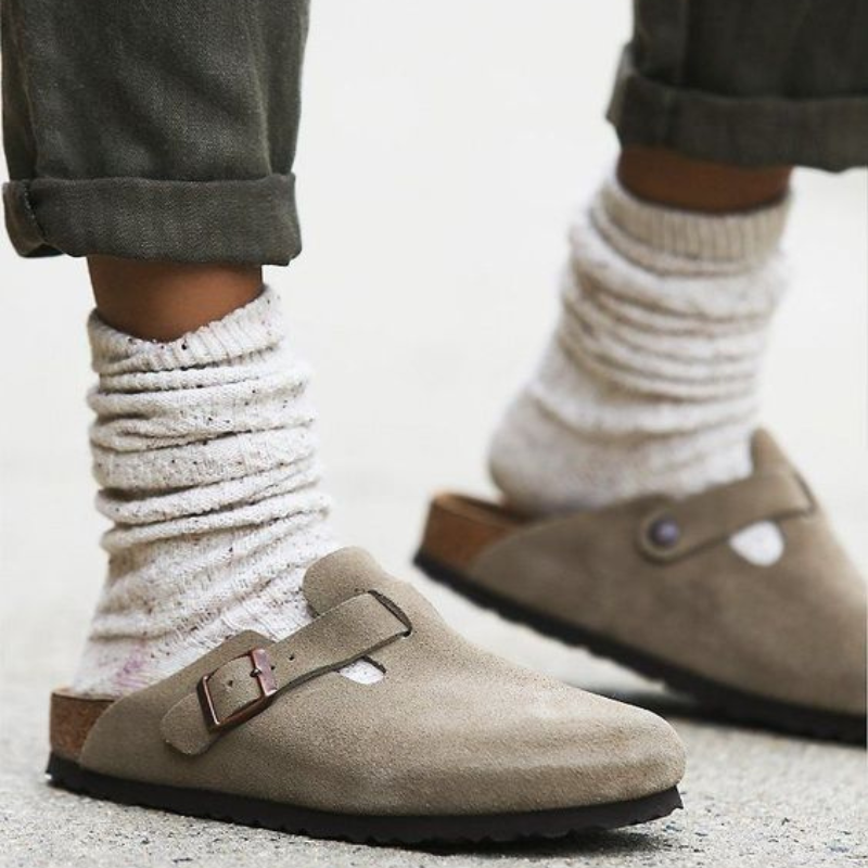 Unisex-Ledersandalen mit verstellbarem Riemen – Gepolsterte Pantoletten für drinnen, draußen und jeden Tag für Damen und Herren