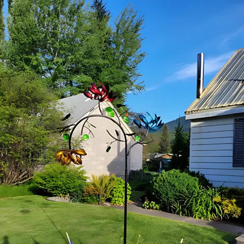 Blumen-Windspiel mit rotierenden Blütenblättern und Erdspieß für Gärten