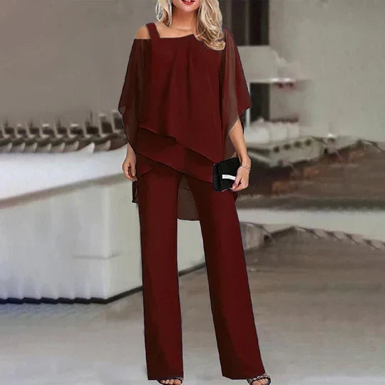 Elegante tweedelige damesset met 'cold shoulder'-detail