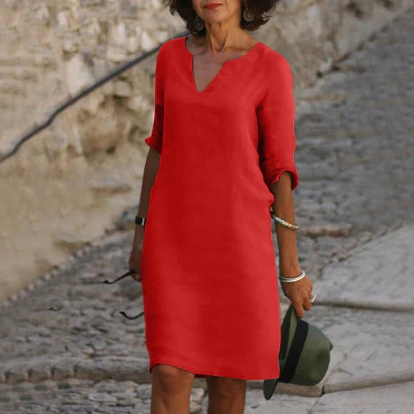 Kleid mit V-Ausschnitt und Dreiviertelarm