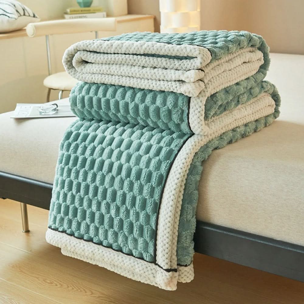 Plush Sherpa Fleece Throw Blanket – Ultra-Soft Textured Cuddle Layer for Couch, Bed & Travel