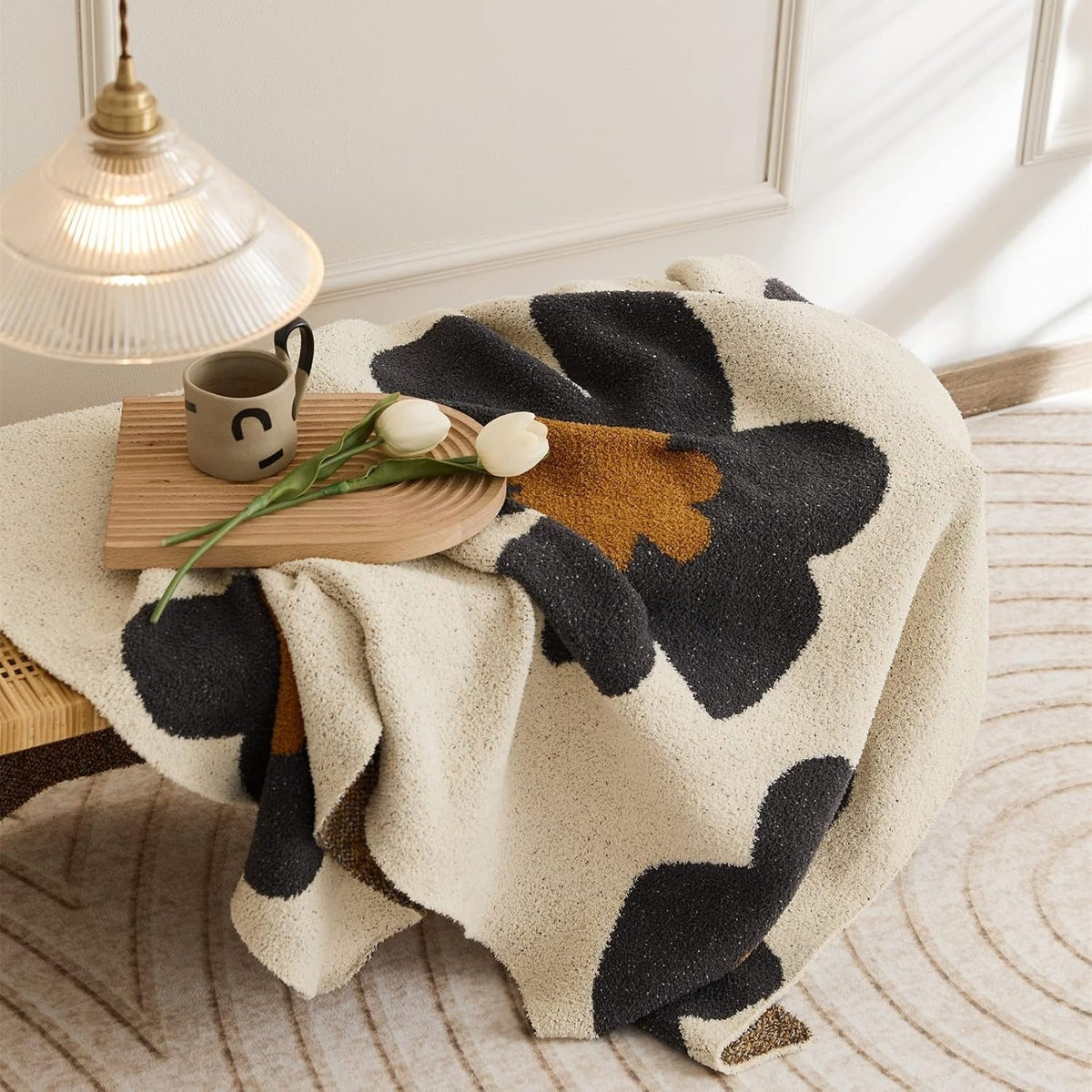 Chunky Knit Floral Throw Blanket – Cozy Layer for Sofa & Bed